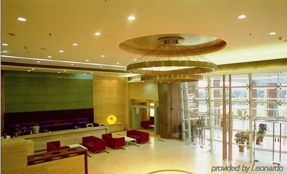 Aveda Hotel - Ludhiana Wnętrze zdjęcie