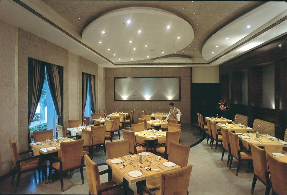 Aveda Hotel - Ludhiana Zewnętrze zdjęcie