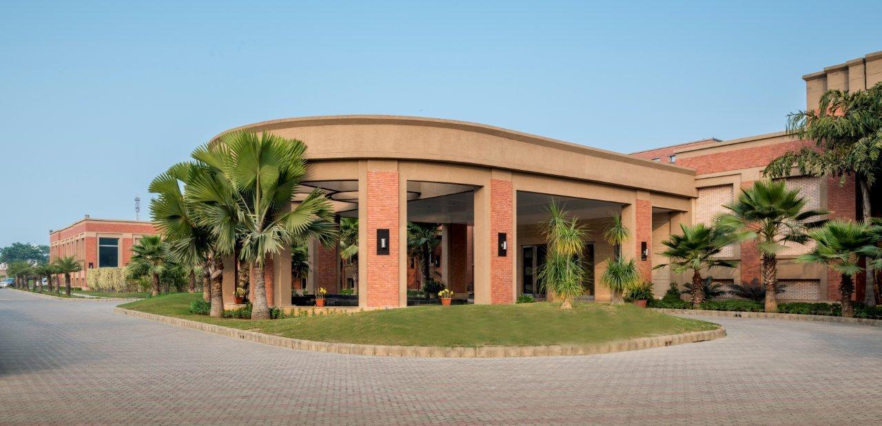 Aveda Hotel - Ludhiana Zewnętrze zdjęcie